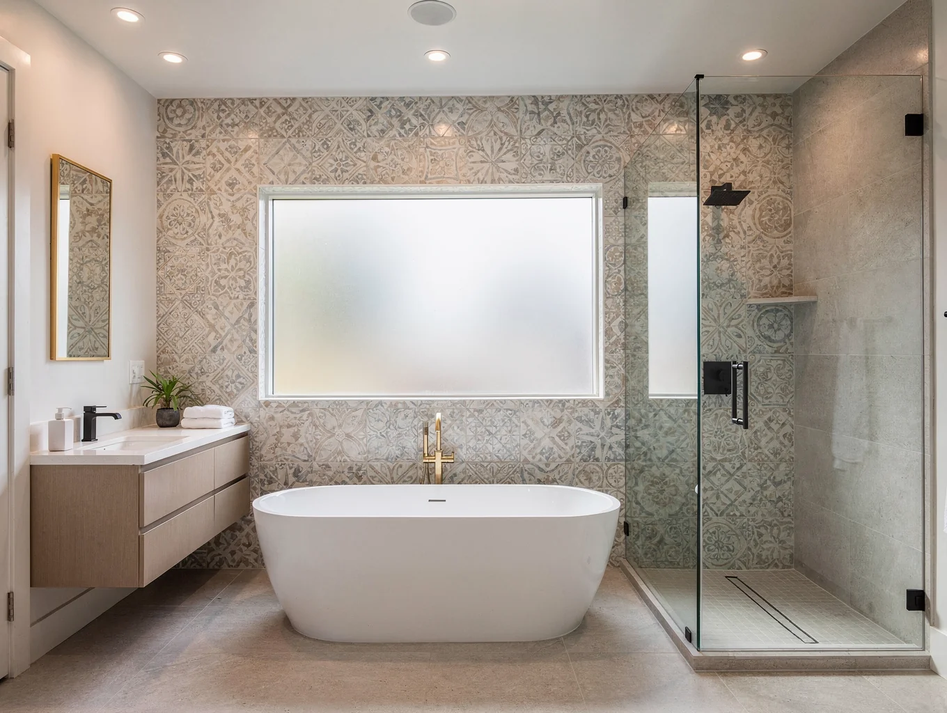 Contemporary primary bathroom suite with soaking tub